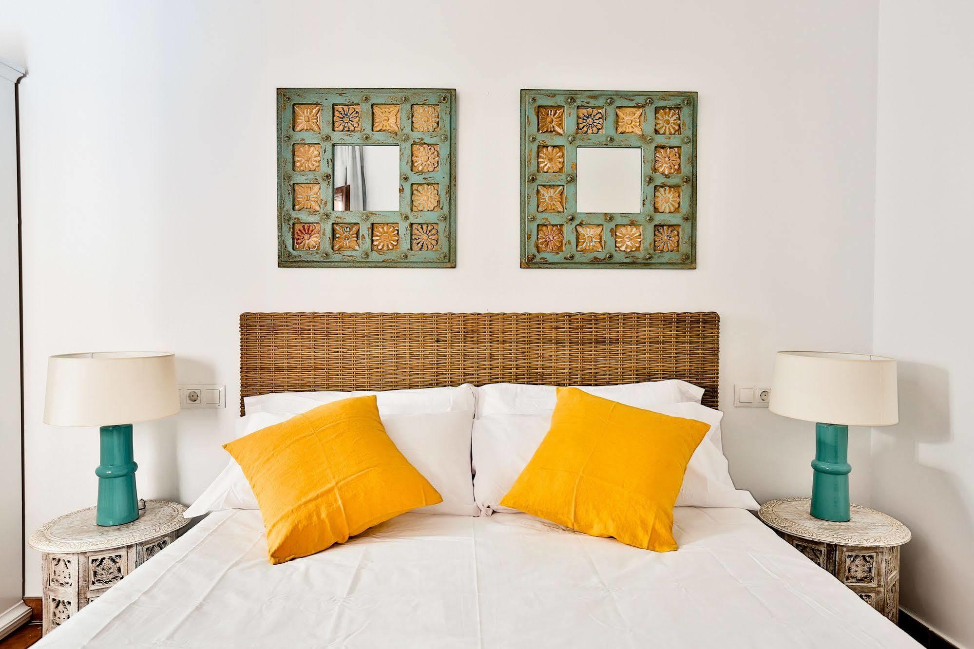 Urban Vida Alcazar Apartment Cordoba
