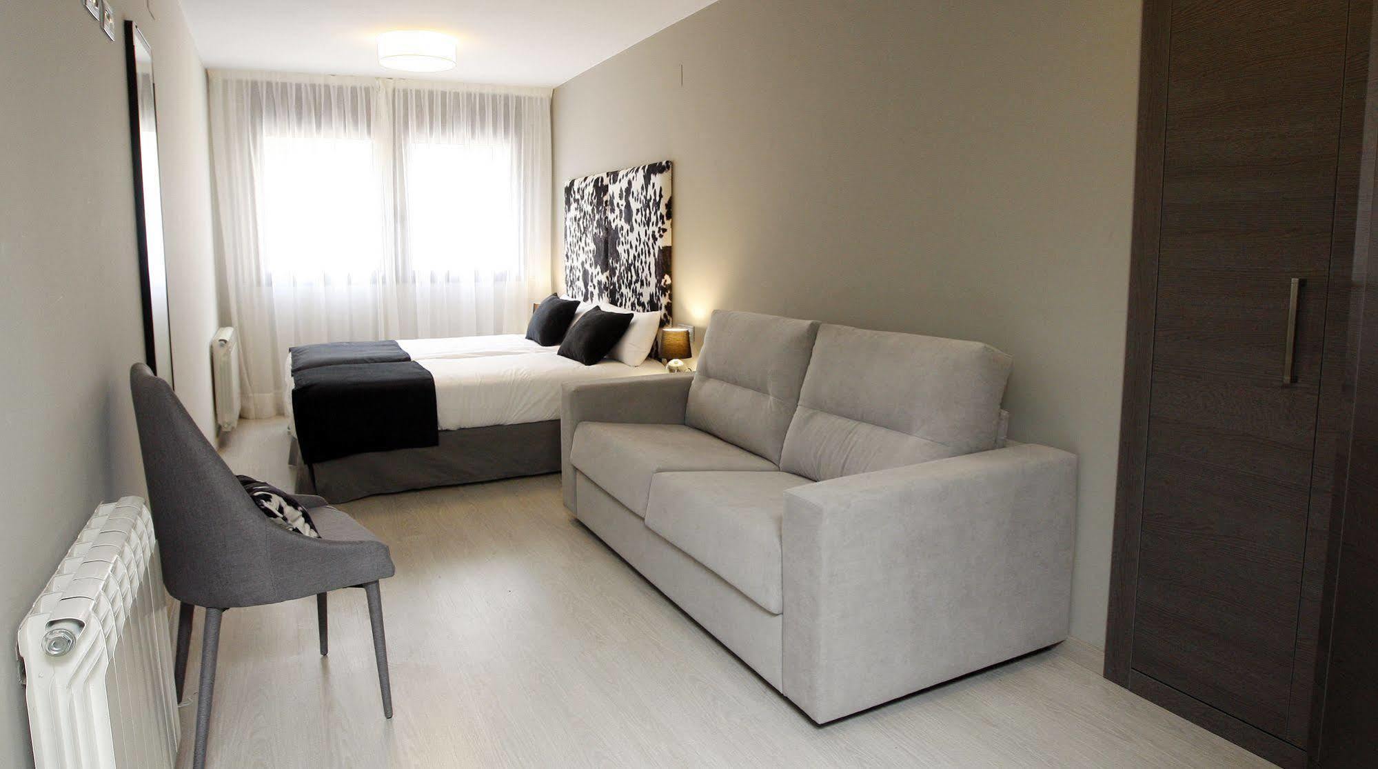 Real Apartment *