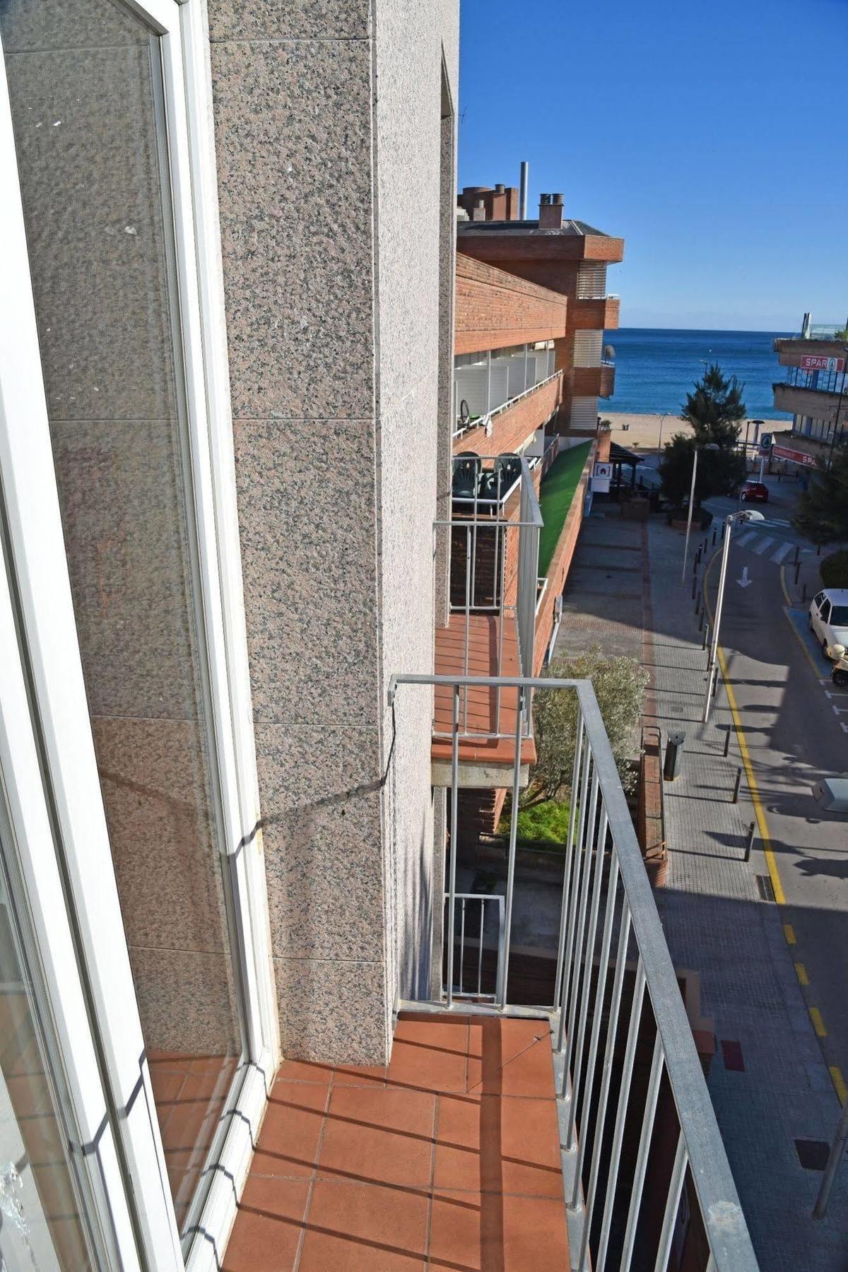 Ar Enjoy Dosjoimi * Lloret de Mar