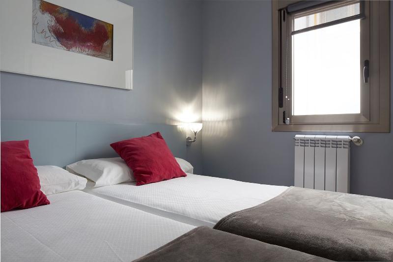 & Suites Arrizul Gros Hotel San Sebastián