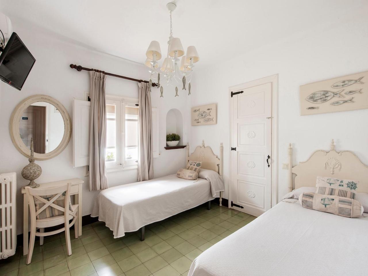 La Goleta Hotel 2*