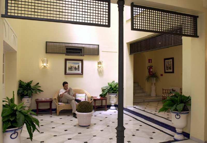 Hotel Doña María 4*