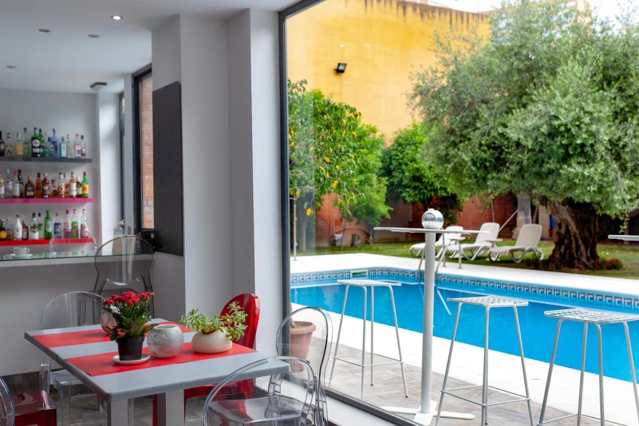 Aacr Monteolivos Hotel Sevilla