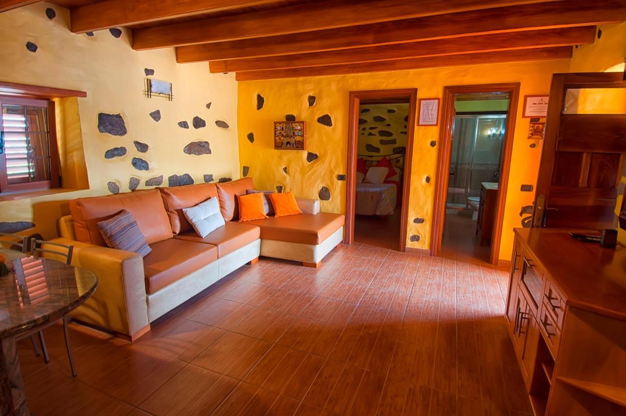 Las Casas De Lola Y Rafael *