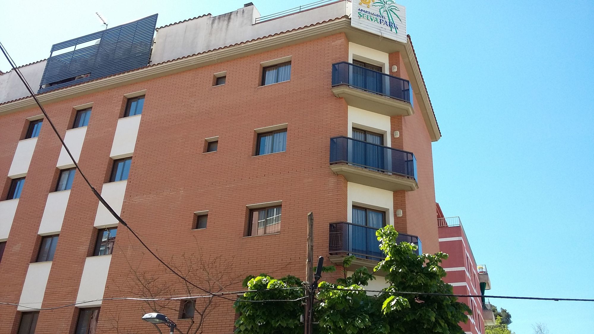 Selvapark Apartment *
