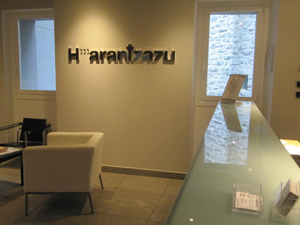 Santuario De Arantzazu Hotel Oñate