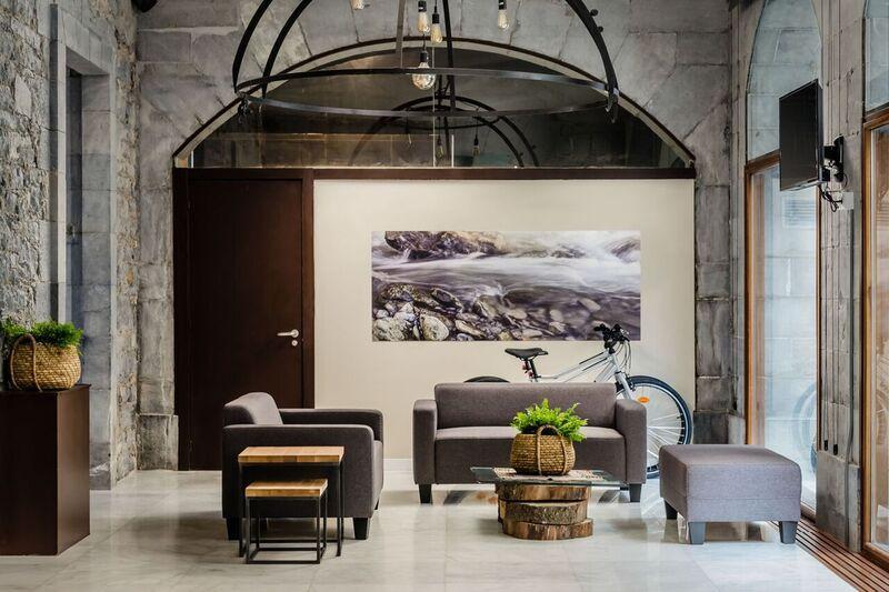 Iraipe Gorbea Auto Check-in Hotel