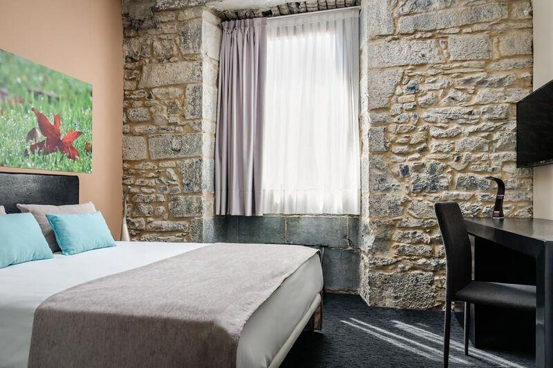 Iraipe Gorbea Auto Check-in Hotel *