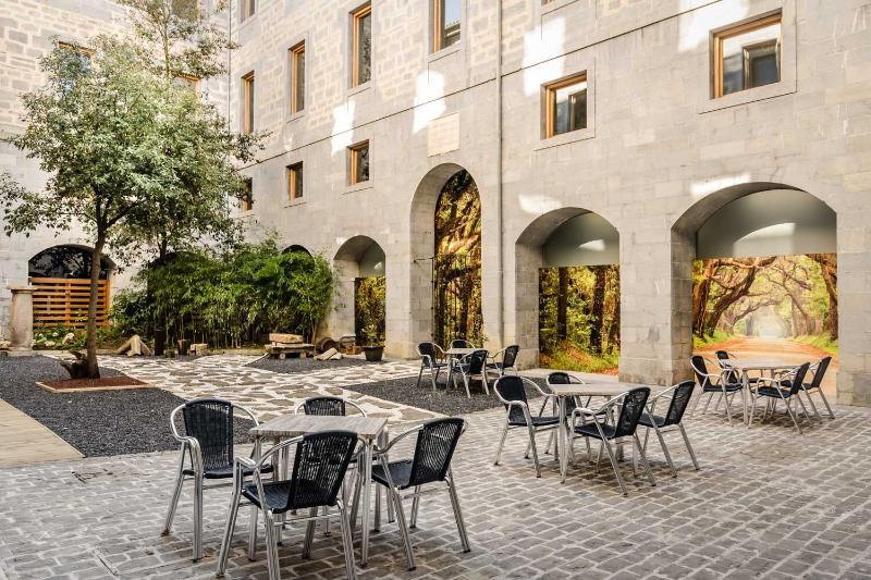 Hotel Iraipe Gorbea Auto Check-in