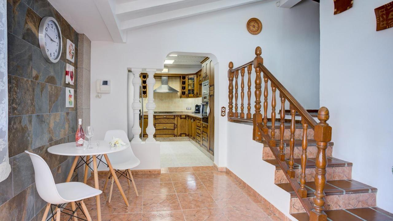 Daniel Luxury House Caleta Holiday home