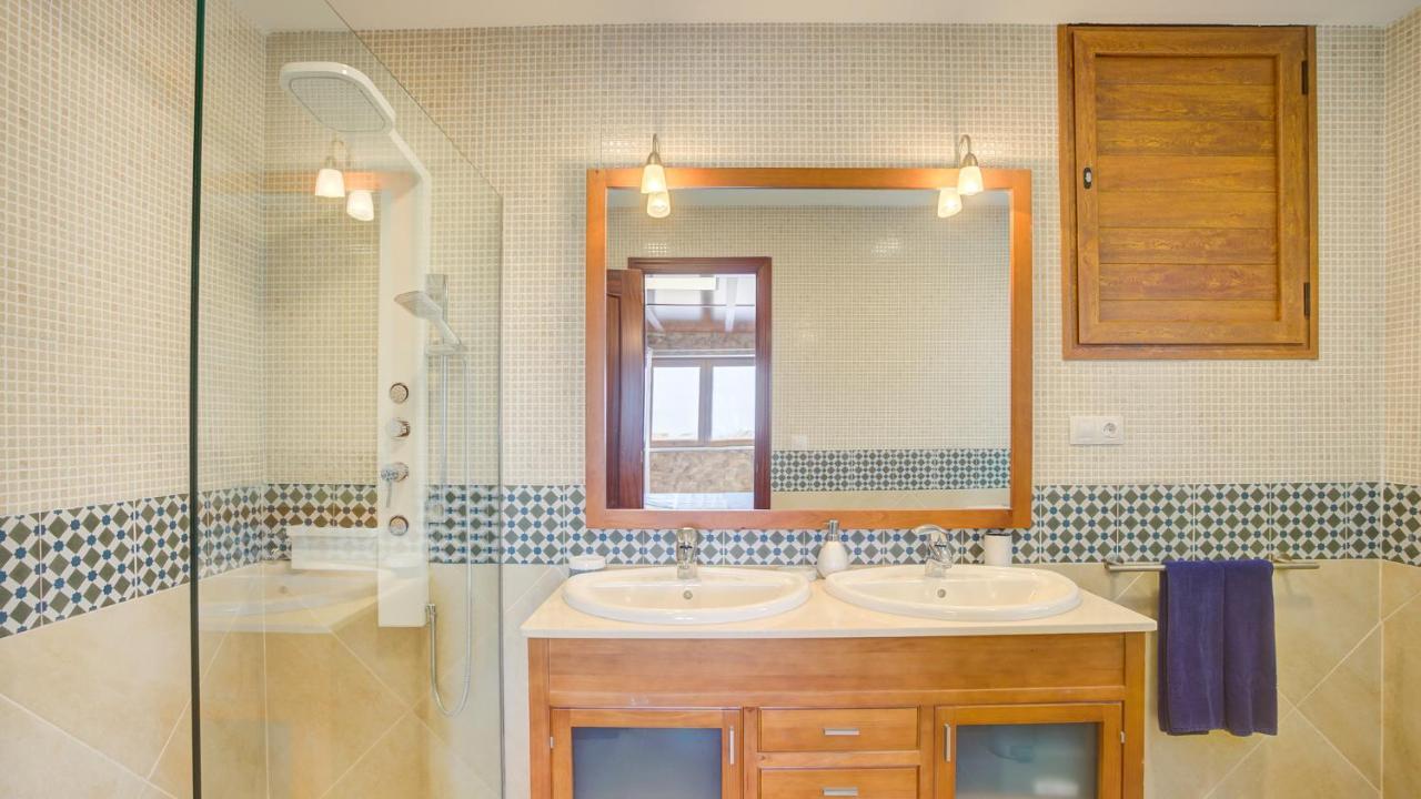 Daniel Luxury House Caleta Holiday home