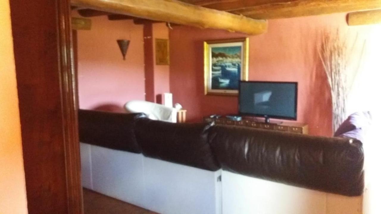 Villa Masia Cal Simo - Casa Rural Con Piscina, Cerca De Sitges, Para Celebraciones Y Eventos *