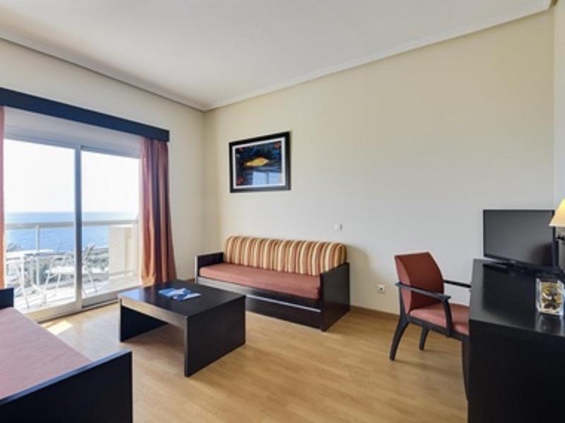 Cabogata Jardin 4*