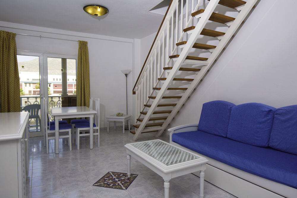 Coral Compostela Golf Apartment