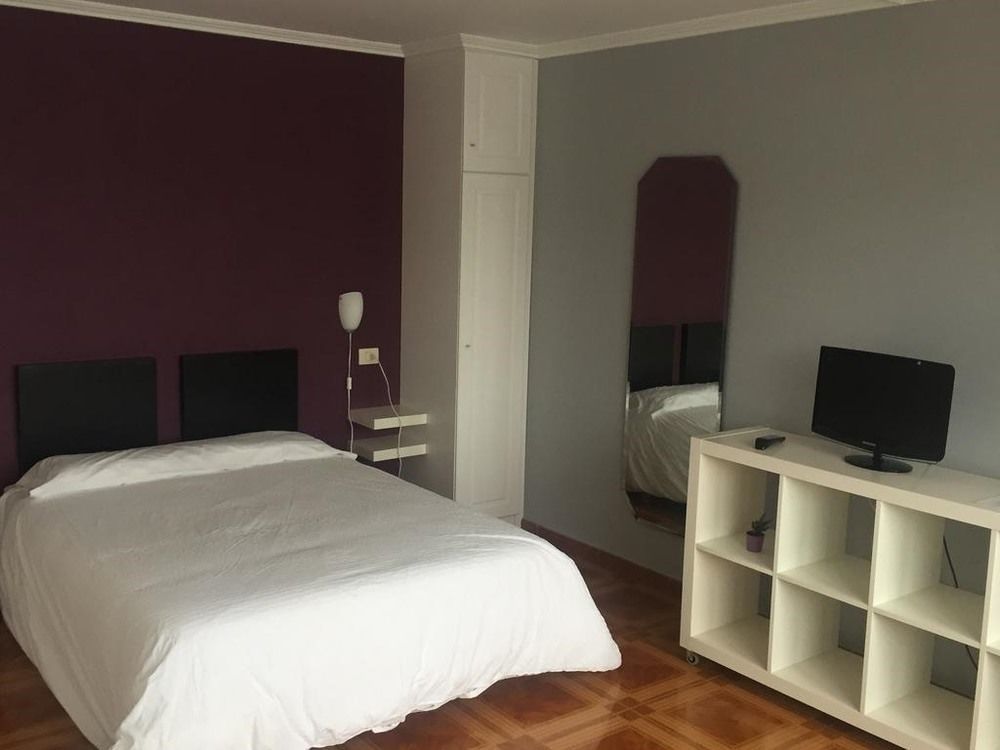 Playa De Quenxe Hotel Corcubion