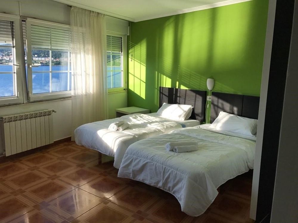 Hotel Playa De Quenxe Corcubion