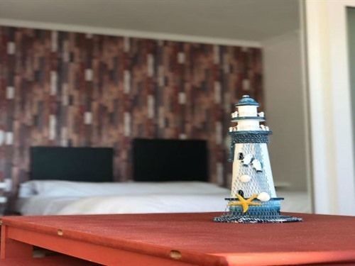 Hotel Playa De Quenxe *