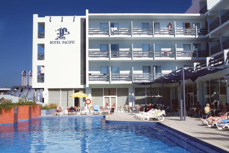 Hotel Pacific