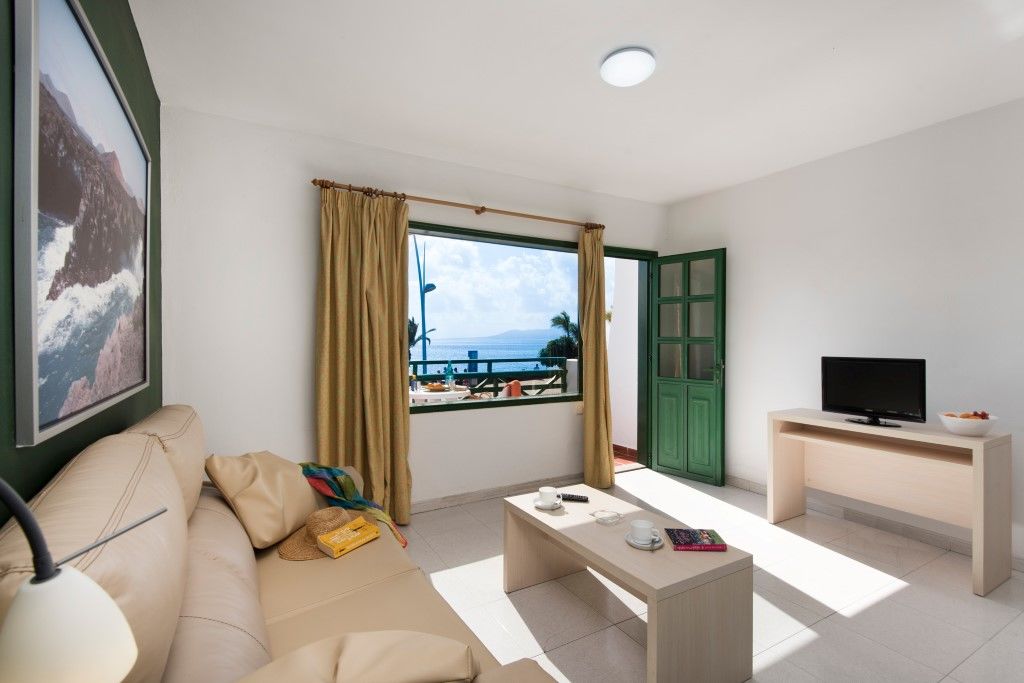 Apartahotel Rocas Blancas 2*