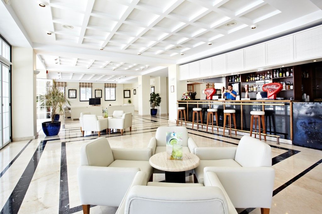 Grupotel Club Menorca Apartahotel Son Xoriguer