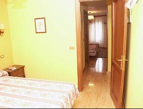 Casa España 2* Villaviciosa (Asturias)