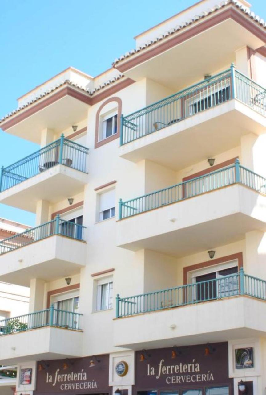 Latin Apartahotel *