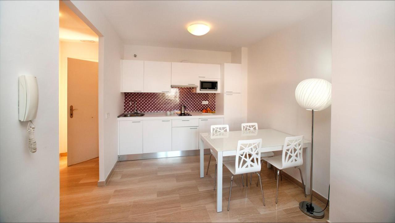 Apartamento Leo Canela