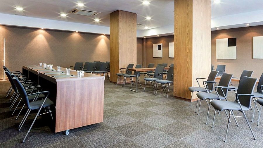 Hotel Ac General álava 3*
