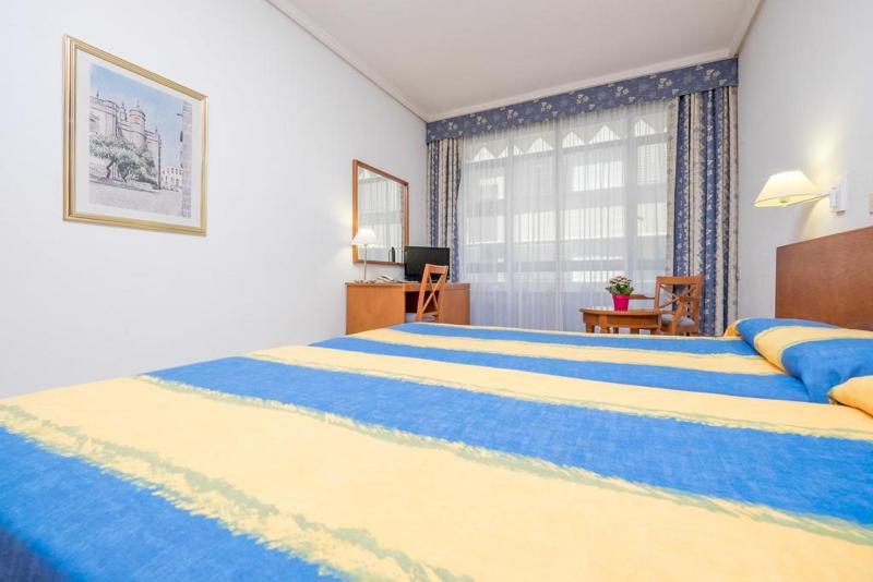 Concorde Hotel 4*