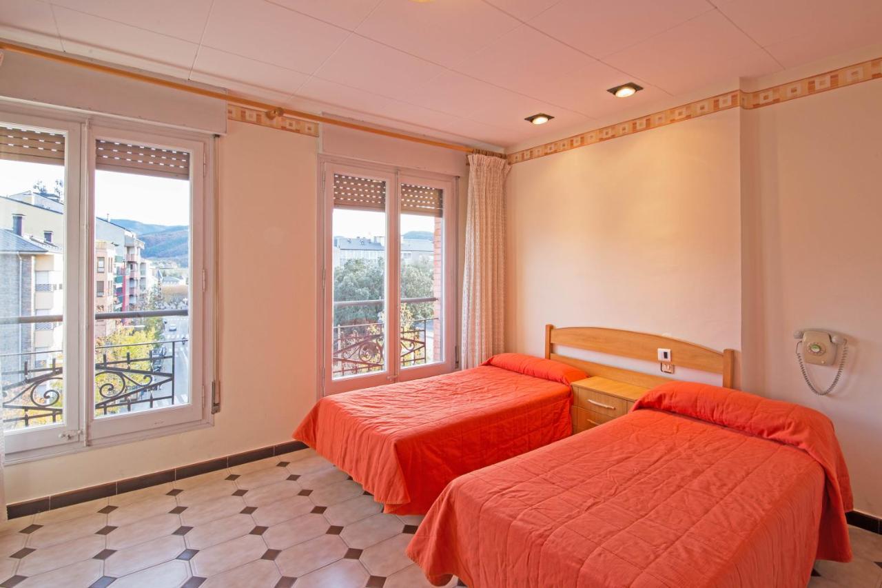 Avenida Hotel *
