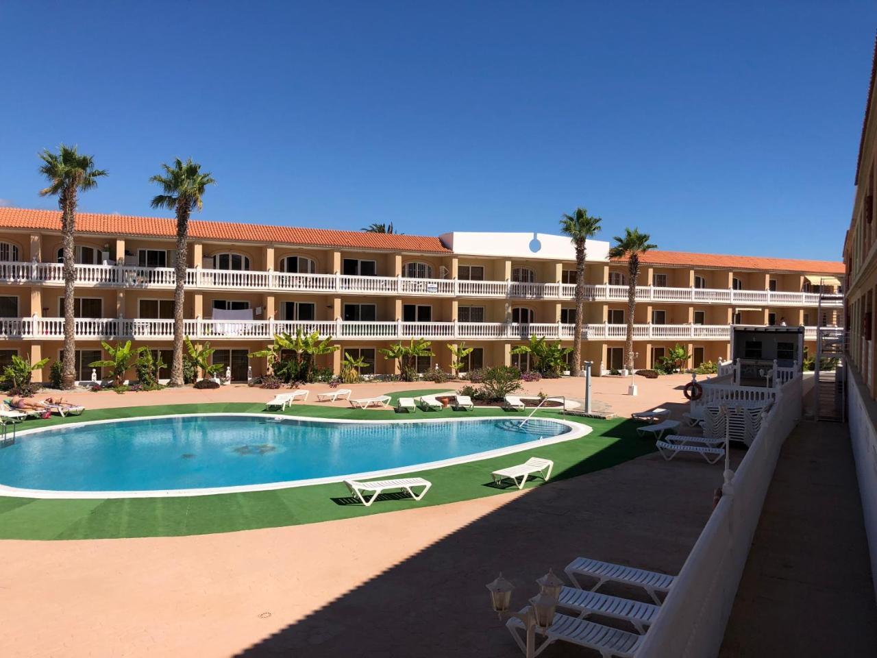 Apartahotel Parque Carolina 3*