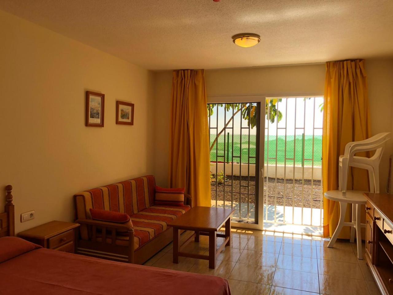 Apartahotel Parque Carolina Costa del Silencio