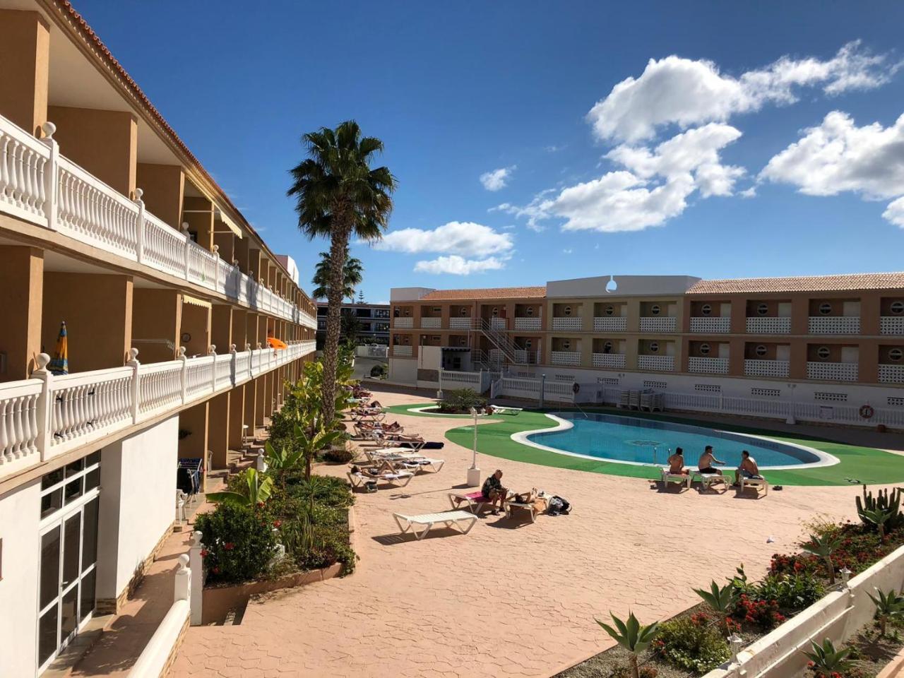 Apartahotel Parque Carolina