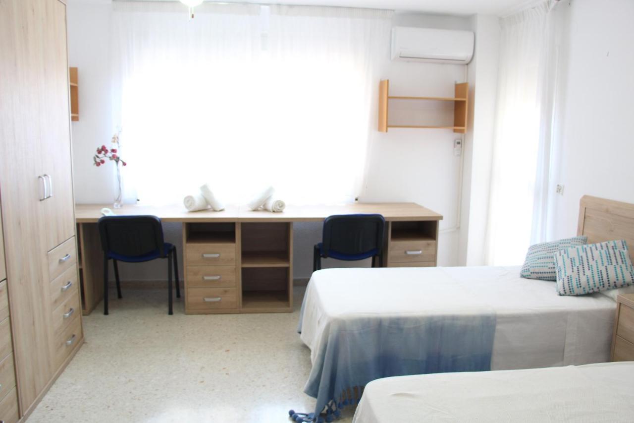 Balcon Del Romeral Apartment Malaga