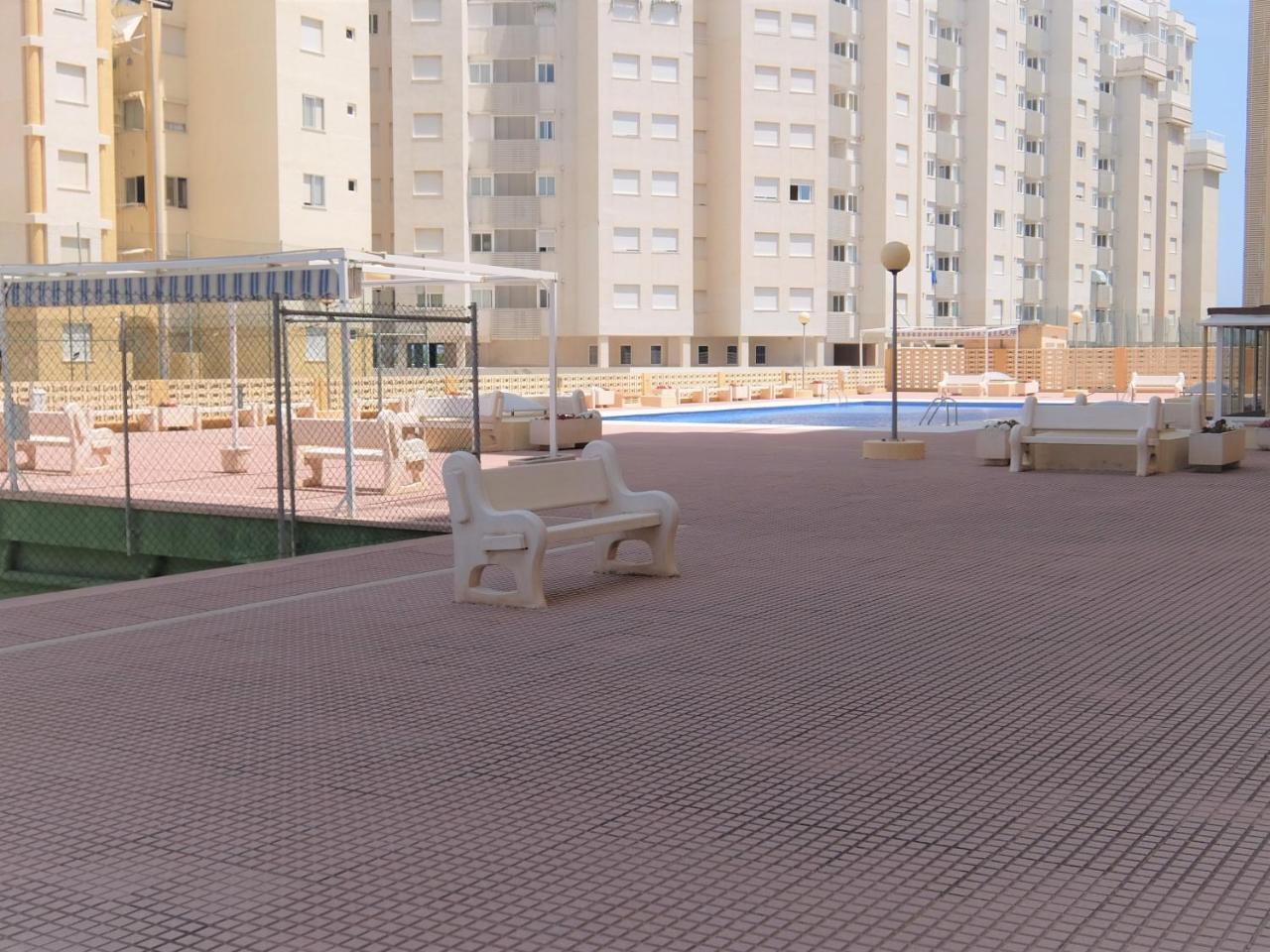 Bahamas - Familiar