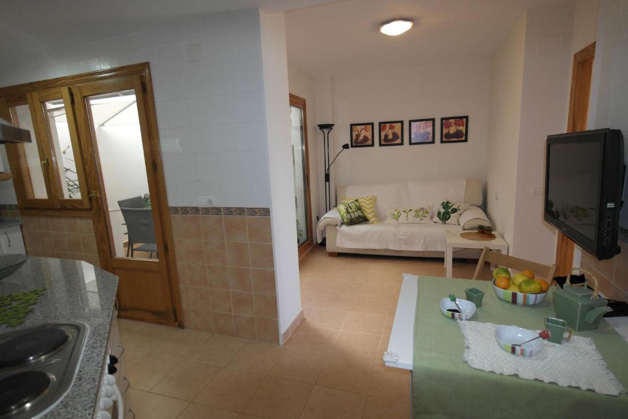 Ar2b, Coqueto En Primera Línea De Playa Apartamento