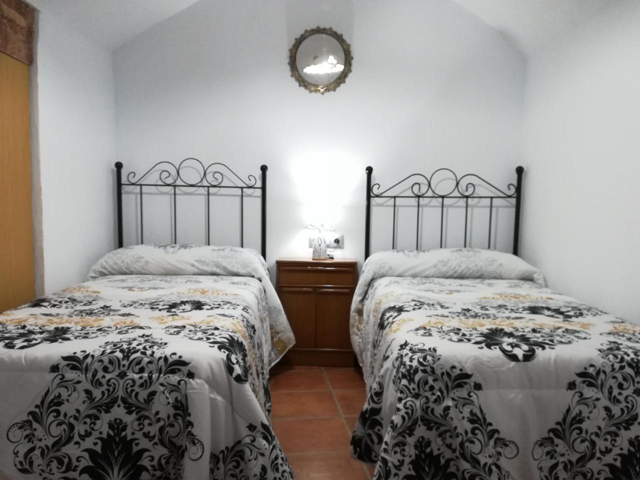 Apartment Cueva Tradicional El Capricho *