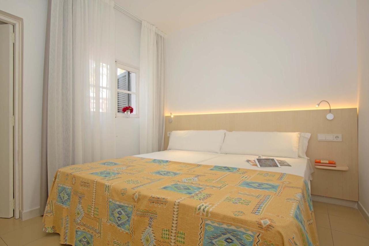 Gavimar Ariel Chico And Hotel Cala d'Or (Mallorca)