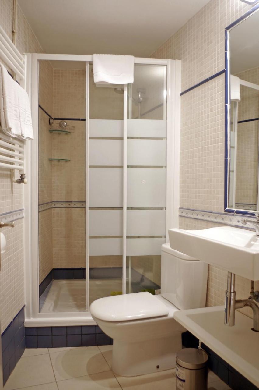 En Placa Nova 2, Apartamento *