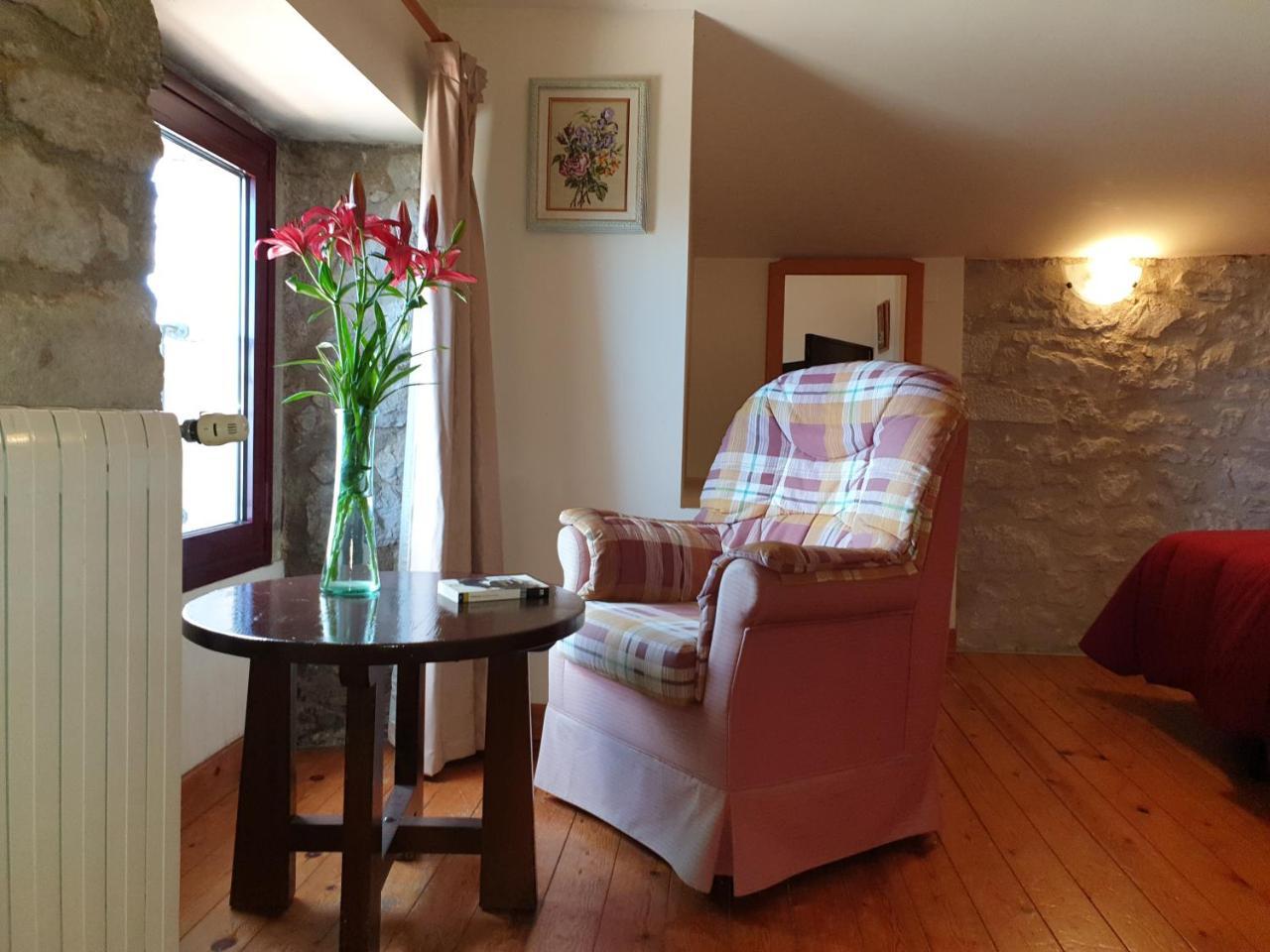 Inn Santuari Mare De Deu Del Mont Restaurant-hostatgeria *