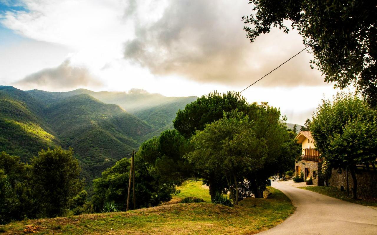 Montserrat 3* Montseny