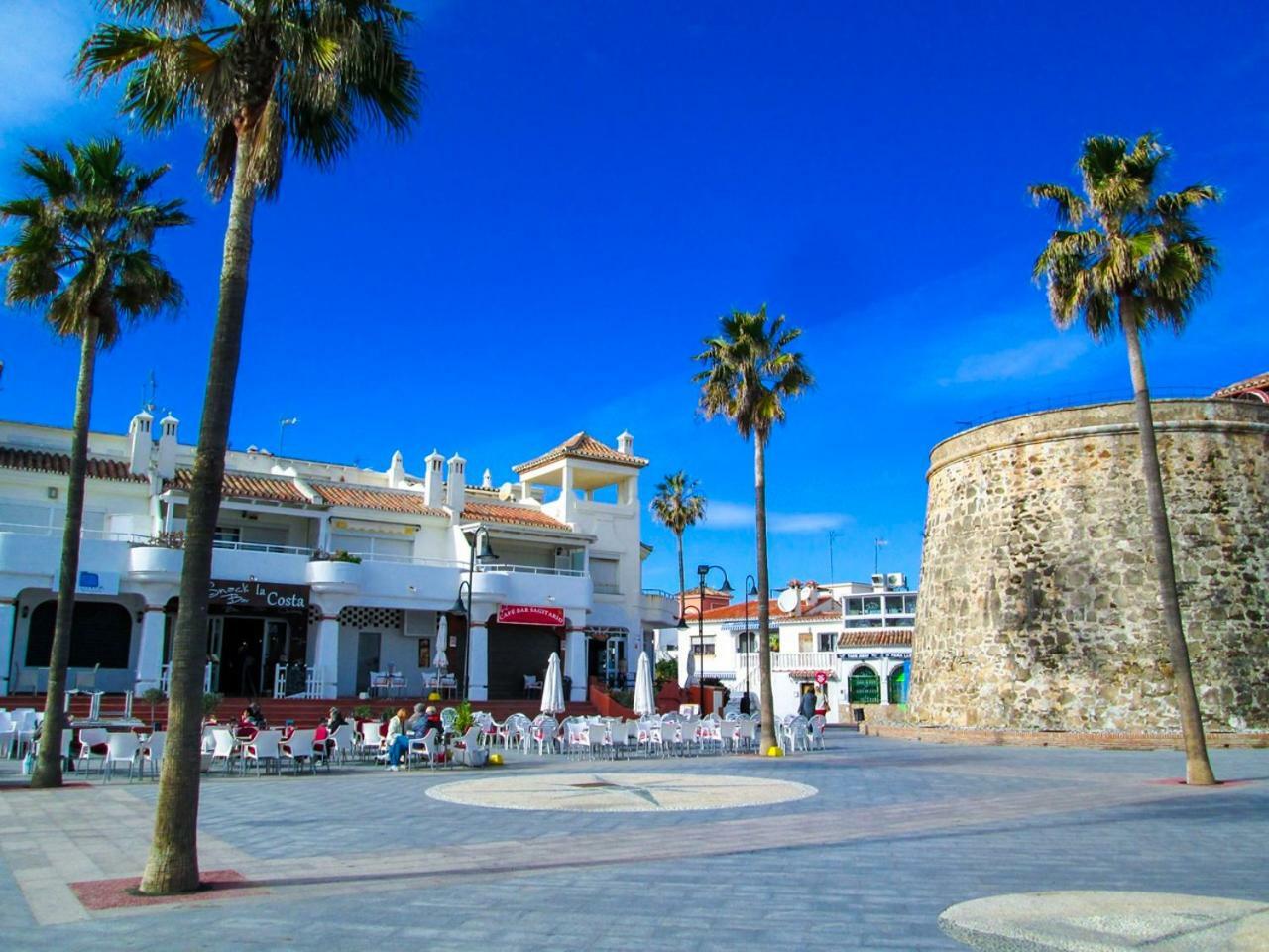 Apartment Esmeralda, Pet Friendly, Sea View, Wifi, Near The Beach