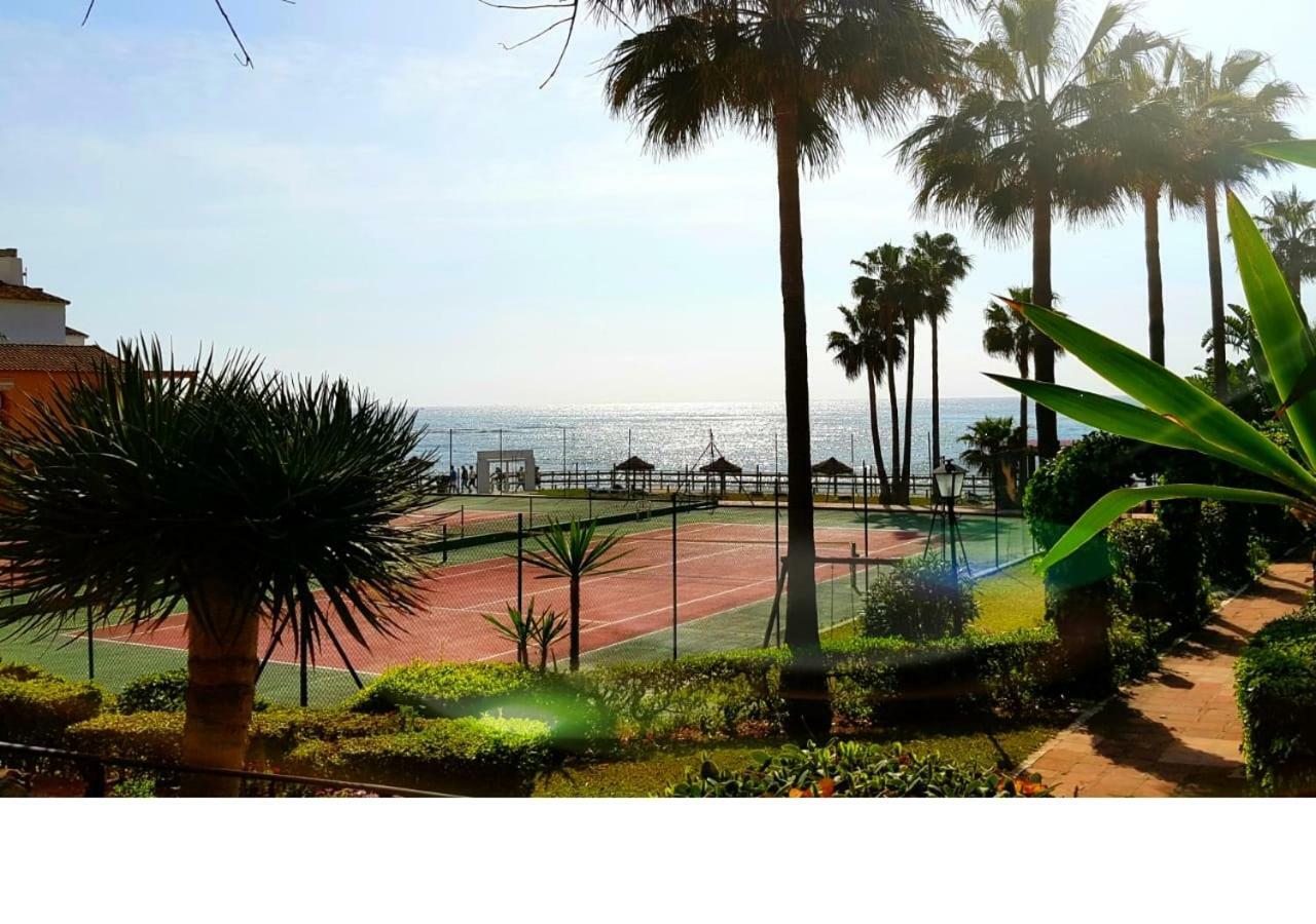 Mansion Alhamar - 2 Bedroom, Frontline Beach, Mountain Views, Full Size Pool, Tennis Courts, Close To Shops, On-site Bar & Chiringuito *