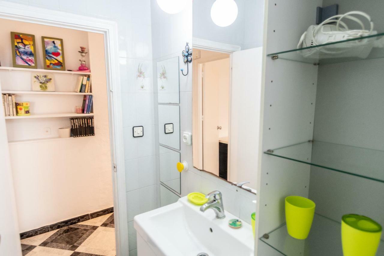 Apartamento La Perla Flamenca Apartment *