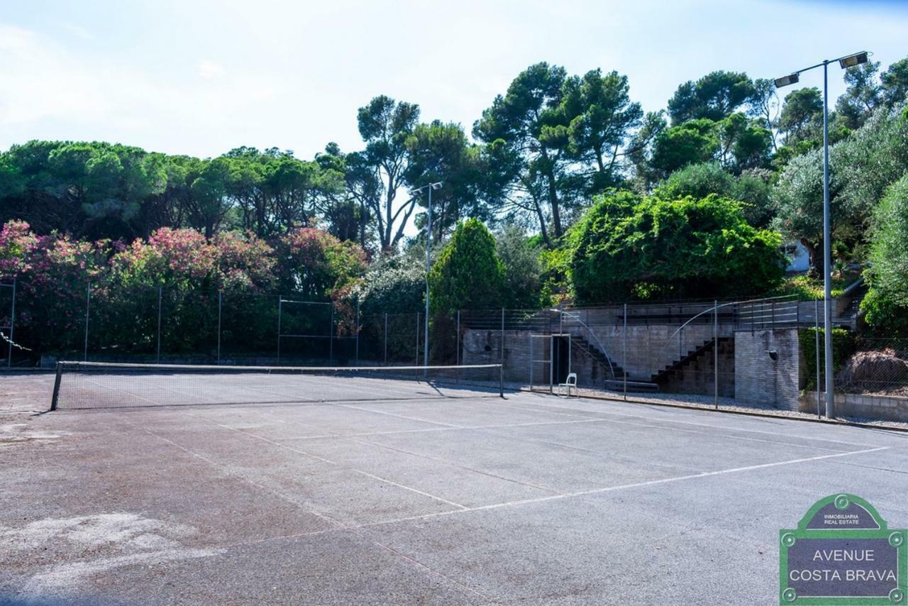 Guest house Cala Castell Suites Vall-Llobrega