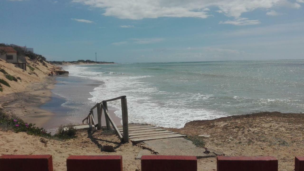 Holiday home Dunas: Beachfront With Jacuzzis