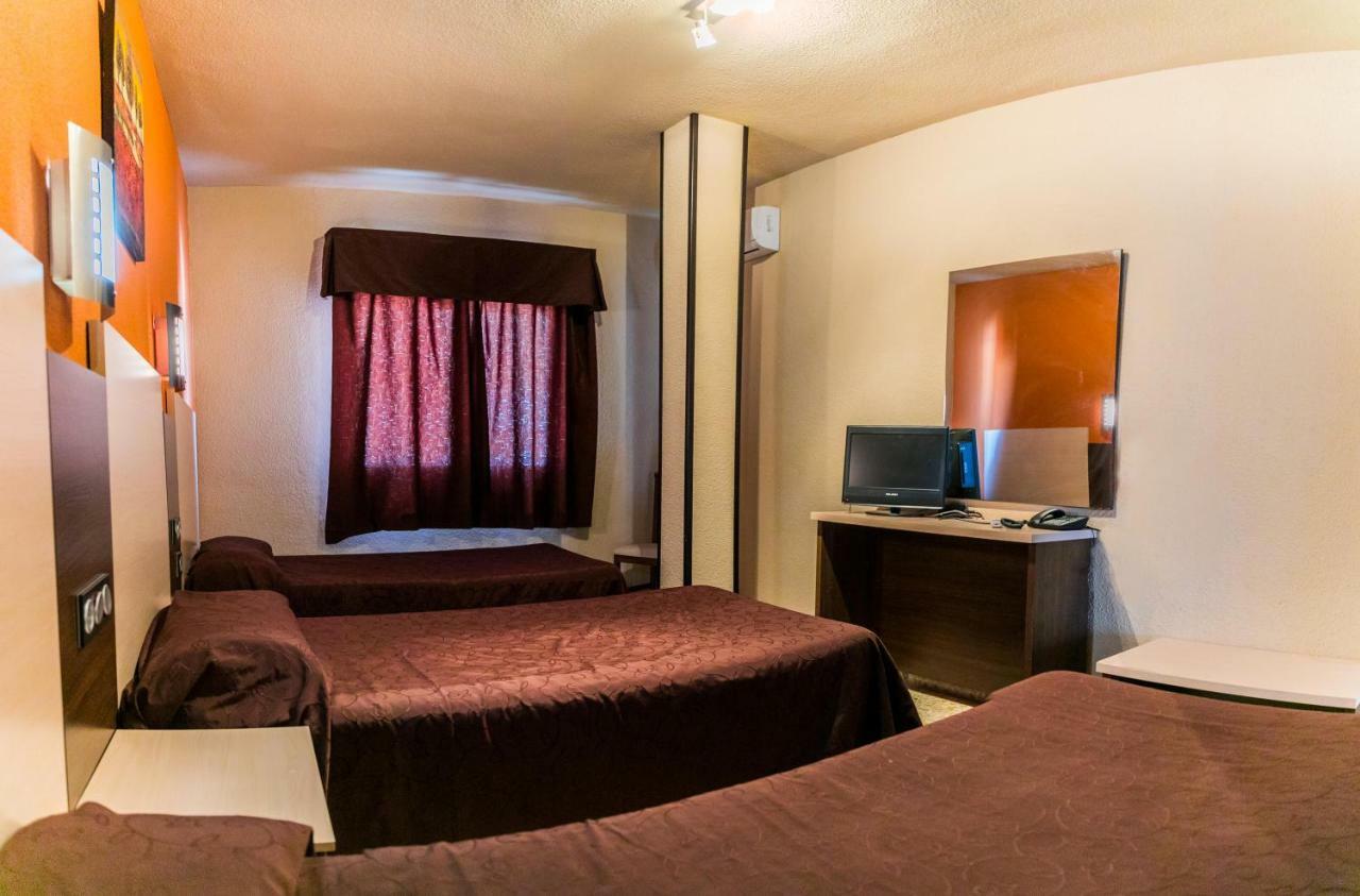 La Nava Hotel *