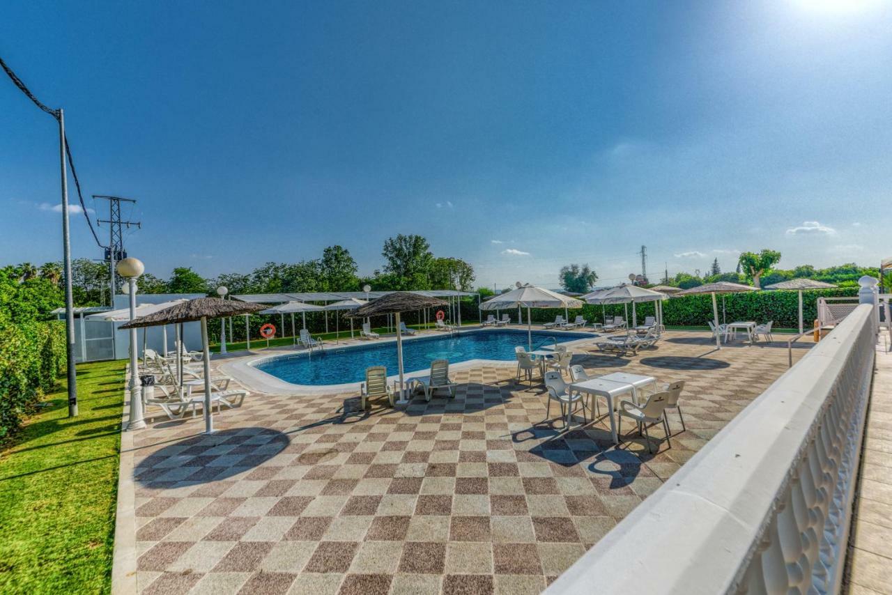 Torre De Guzmanes Hotel La Algaba