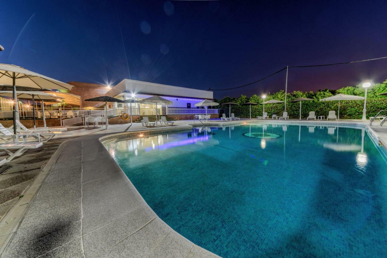 Torre De Guzmanes Hotel 3*