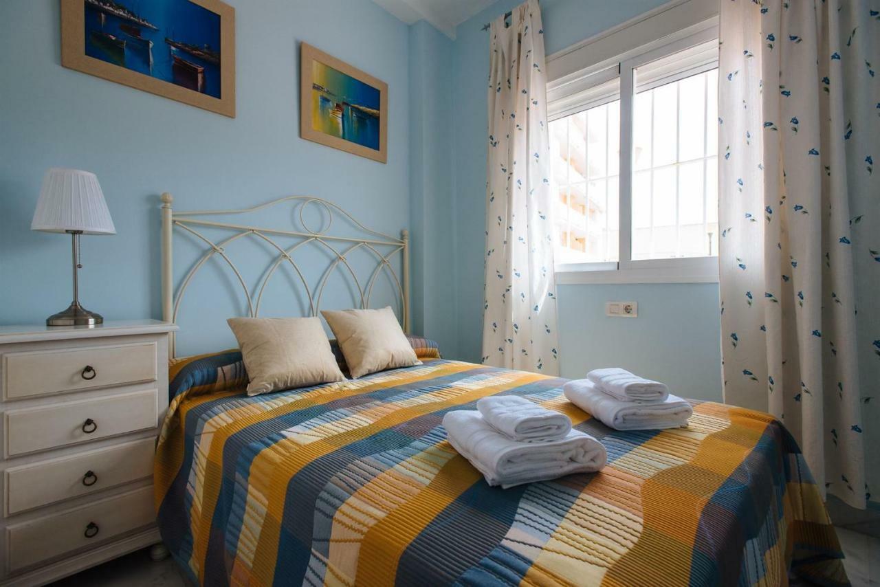 Playa Del Cantil, 3 Bedrooms&2 Free Parking *